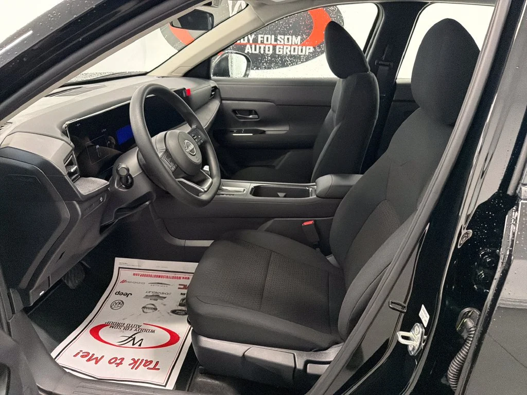 New 2027 Black Nissan S image 9