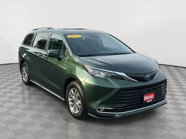 2022 Toyota Sienna XLE