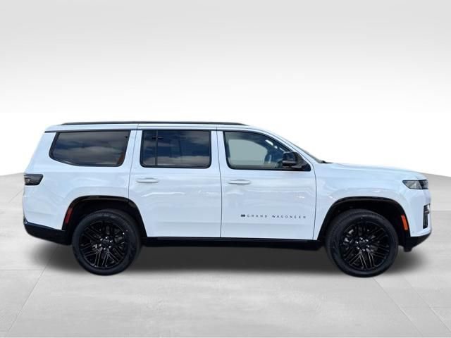 New 2026 Bright White Clear-Coat Exterior Paint Jeep Limited Reserve image 8
