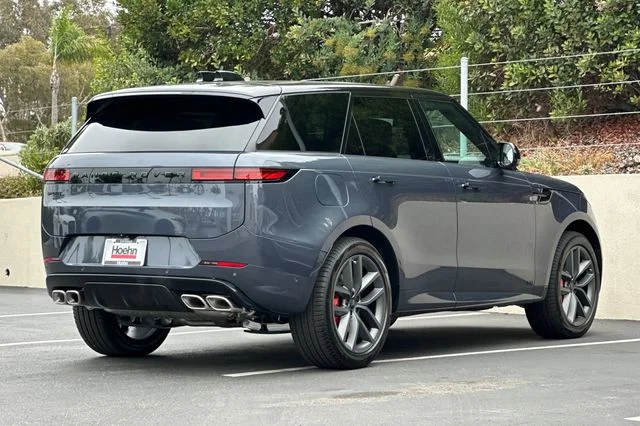 New 2026 Varesine Blue Land Rover Autobiography image 5