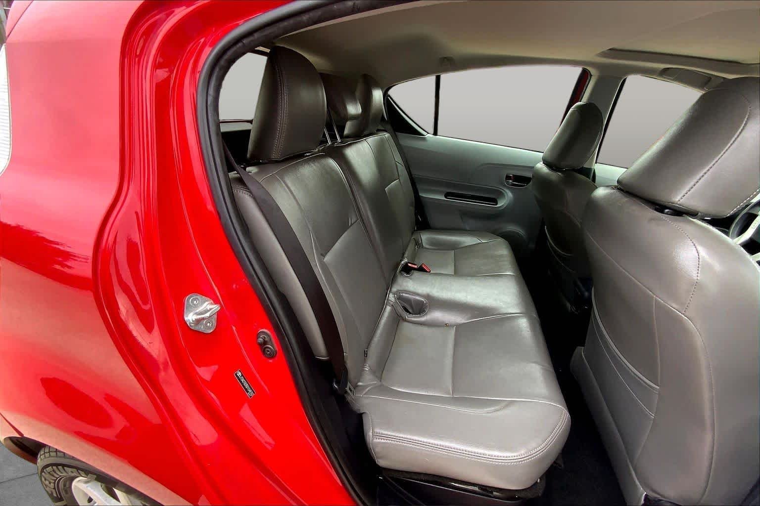 Used 2013 Absolutely Red Toyota Three image 19