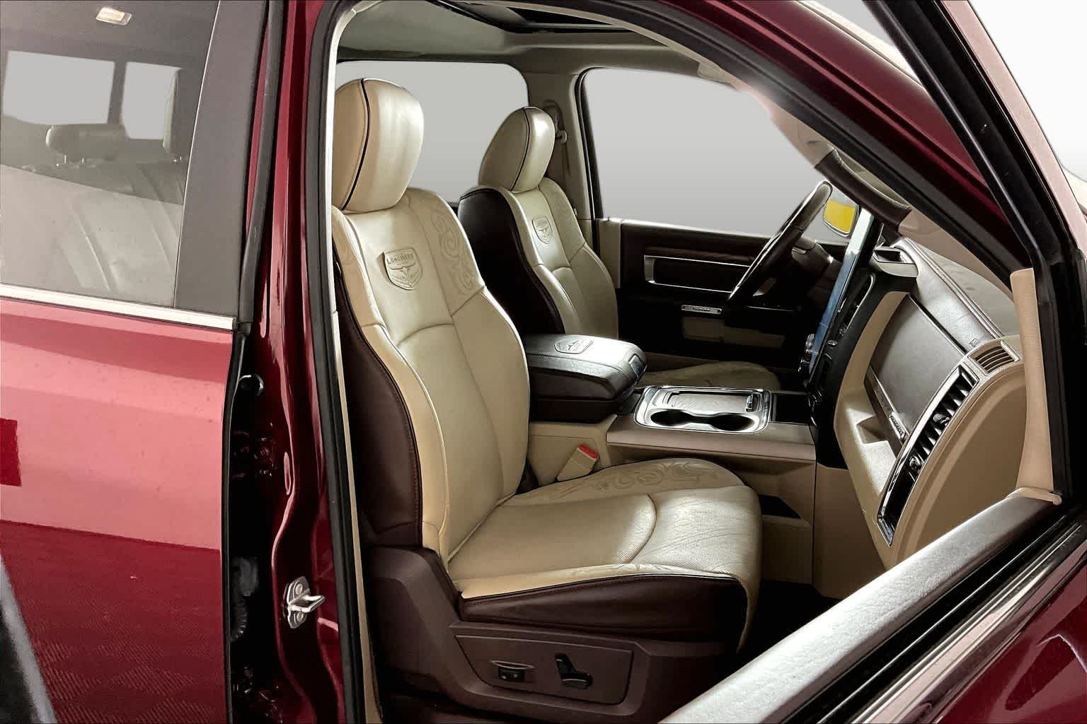 Used 2018 Delmonico Red Pearlcoat Ram Longhorn image 9