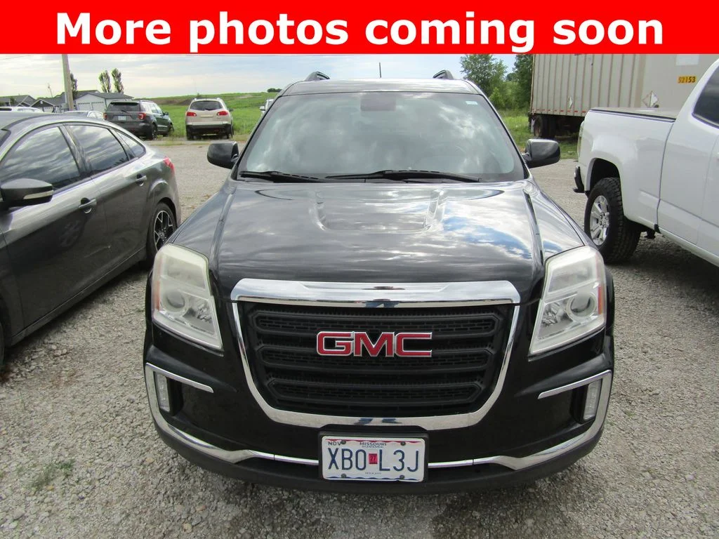 Used 2017 Ebony Twilight Metallic GMC SLE-2 image 8