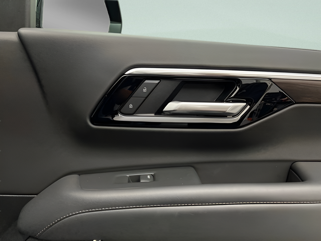 Used 2025 Sterling Gray Metallic Chevrolet Z71 image 40