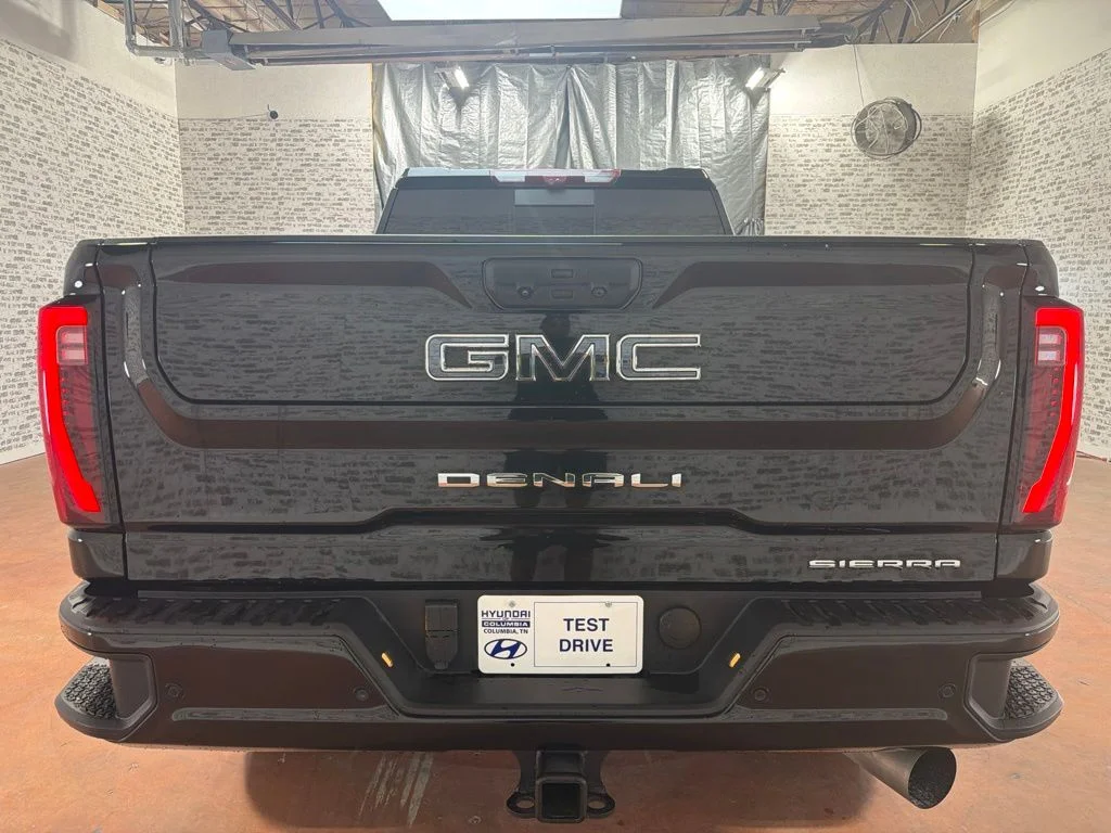 Used 2024 Onyx Black GMC Denali Ultimate image 6
