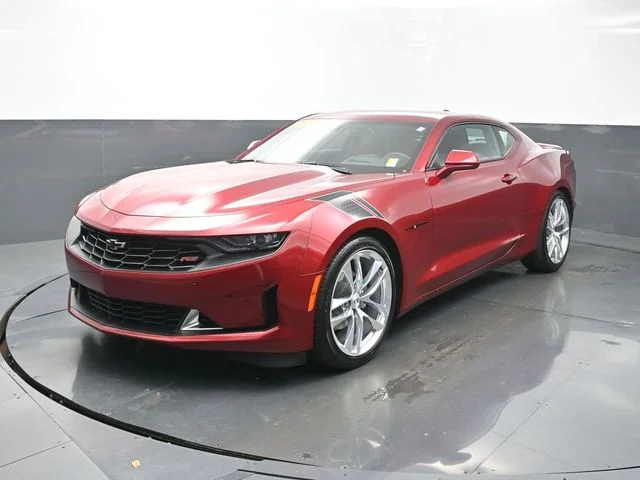 Used 2024 Red Chevrolet 3LT image 3