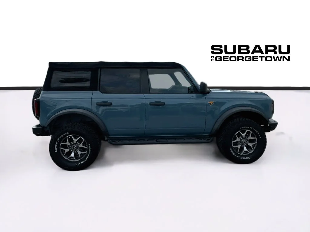 Used 2022 Gray Ford Badlands image 8