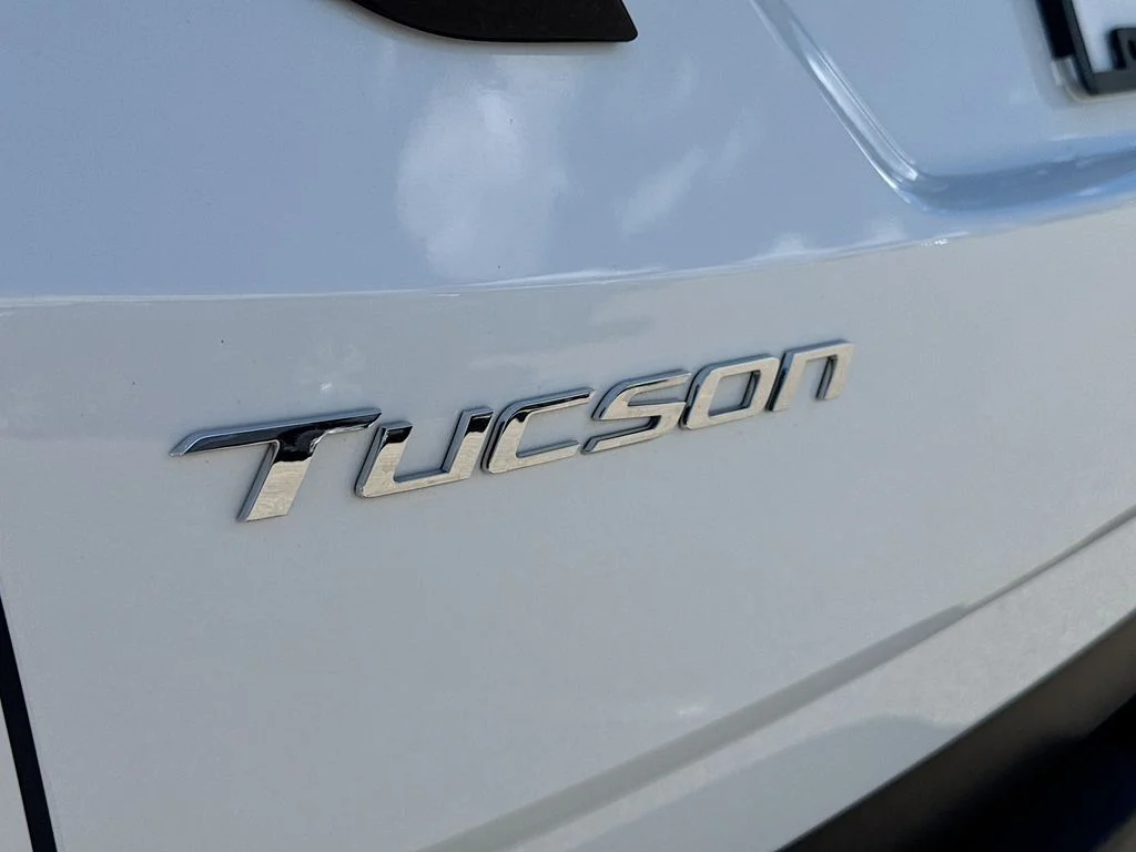 Used 2024 White Pearl Hyundai SEL image 20