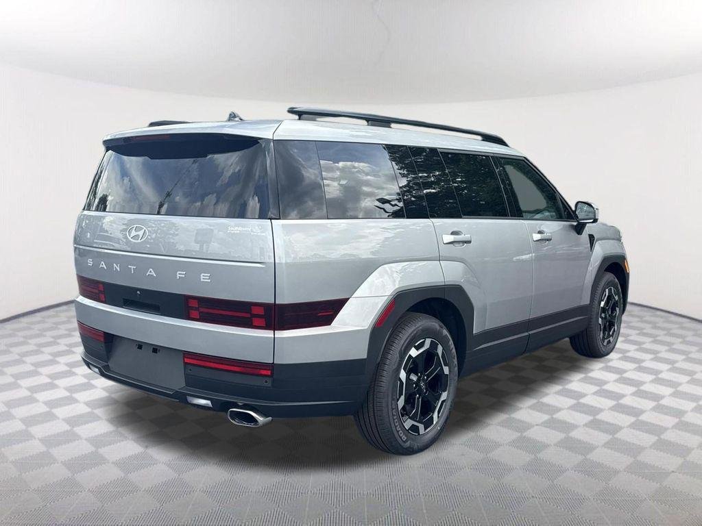 New 2026 Silver Hyundai SEL FWD image 5