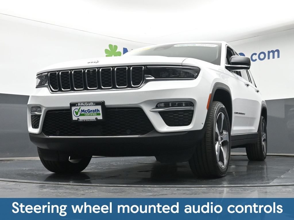 Used 2023 White Jeep Limited image 9