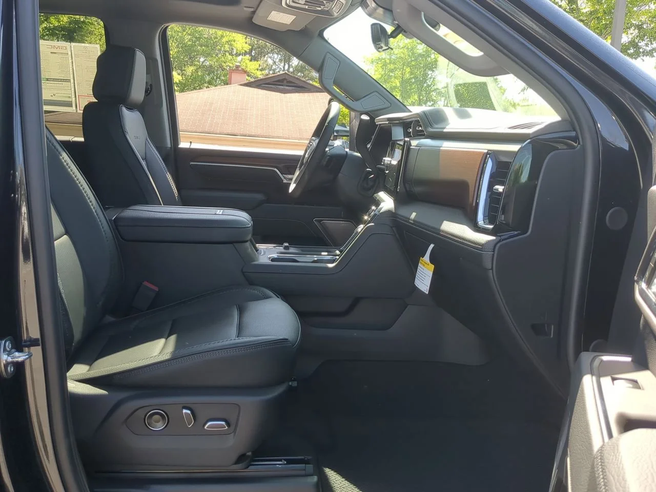 New 2026 Titanium Rush Metallic GMC Denali DRW image 29