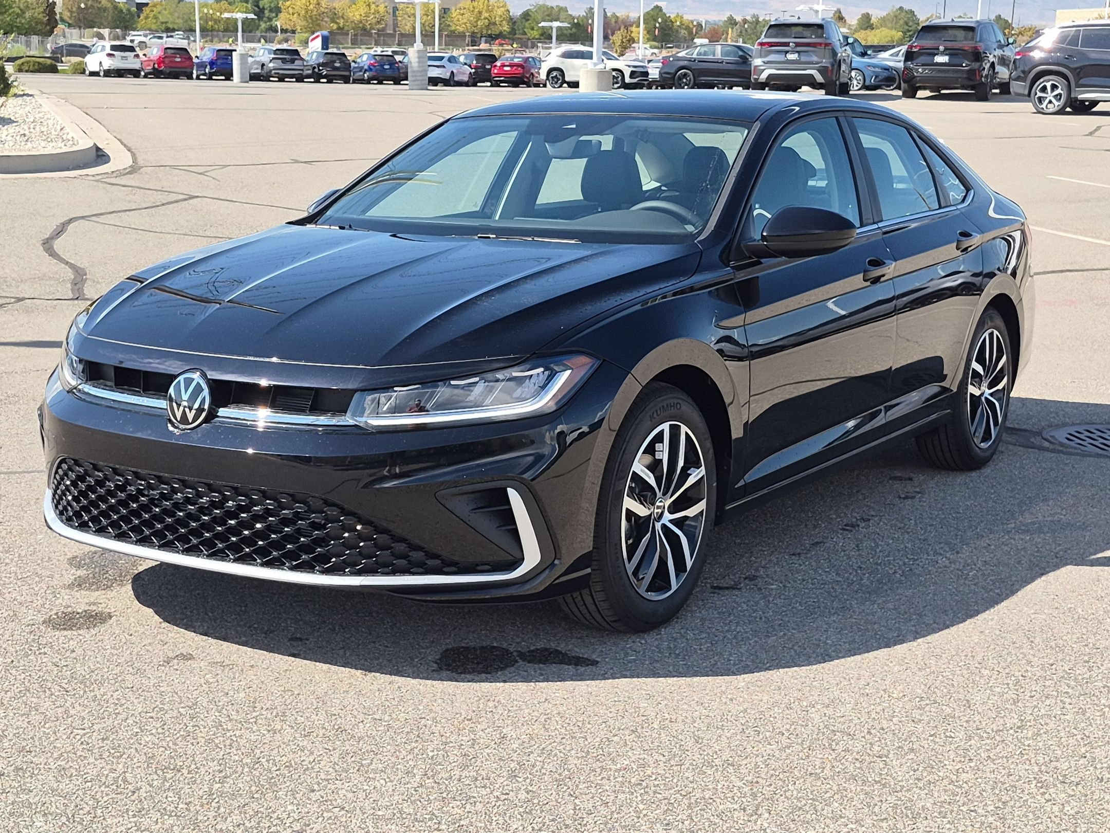 New 2027 Deep Black Pearl Volkswagen SE image 8