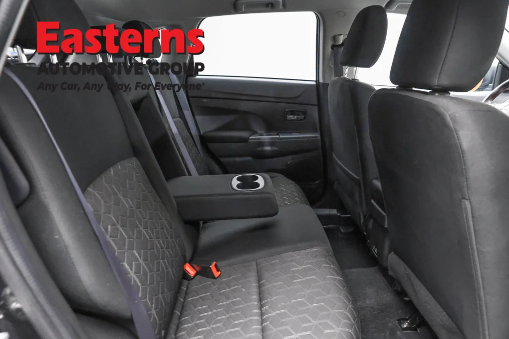 Used 2025 Black Mitsubishi 2.0 LE image 23