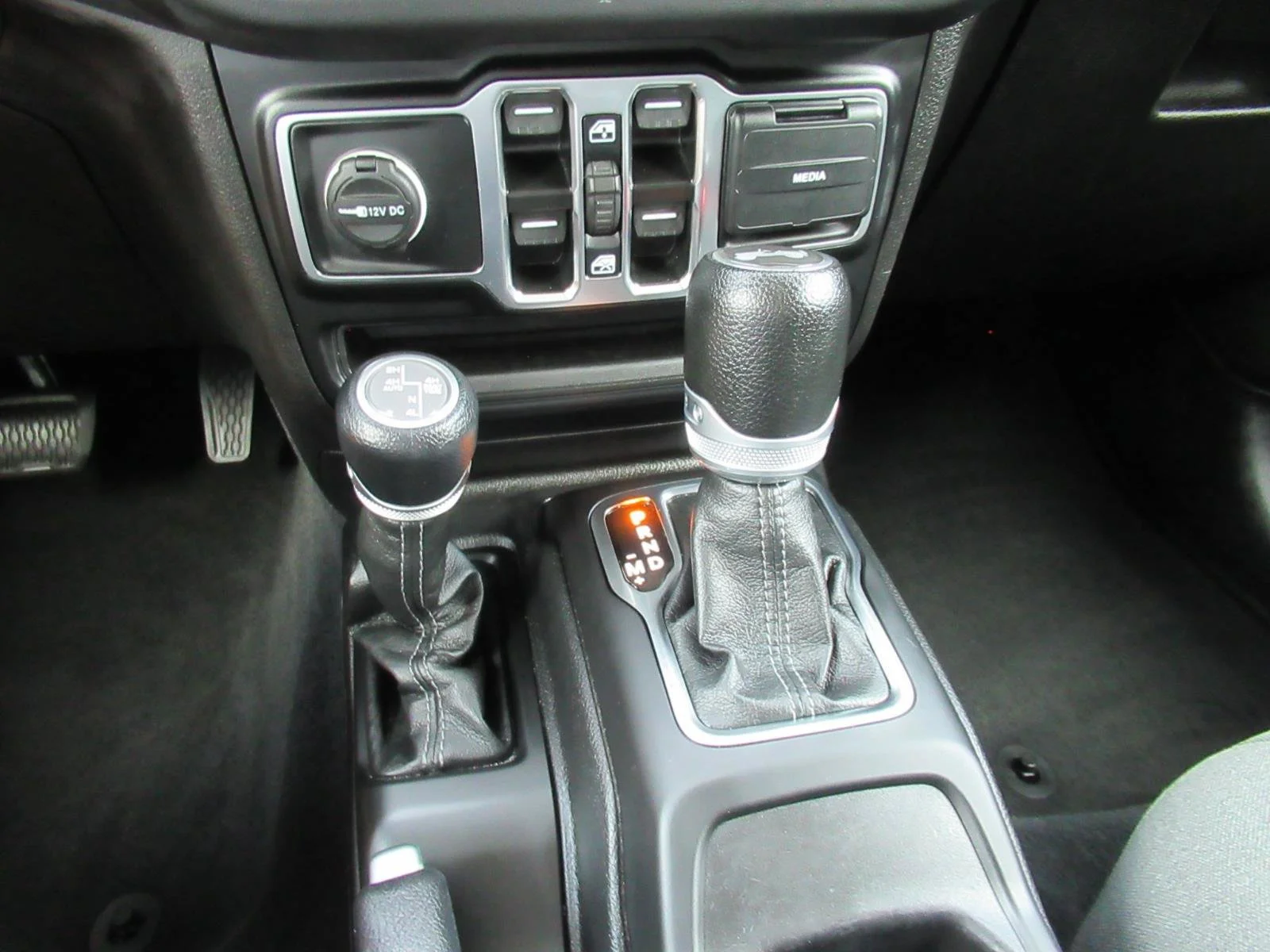 Certified Used 2024 Silver Jeep Sahara 4xe image 28
