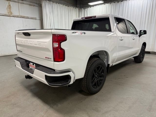 New 2026 Summit White Chevrolet RST image 7