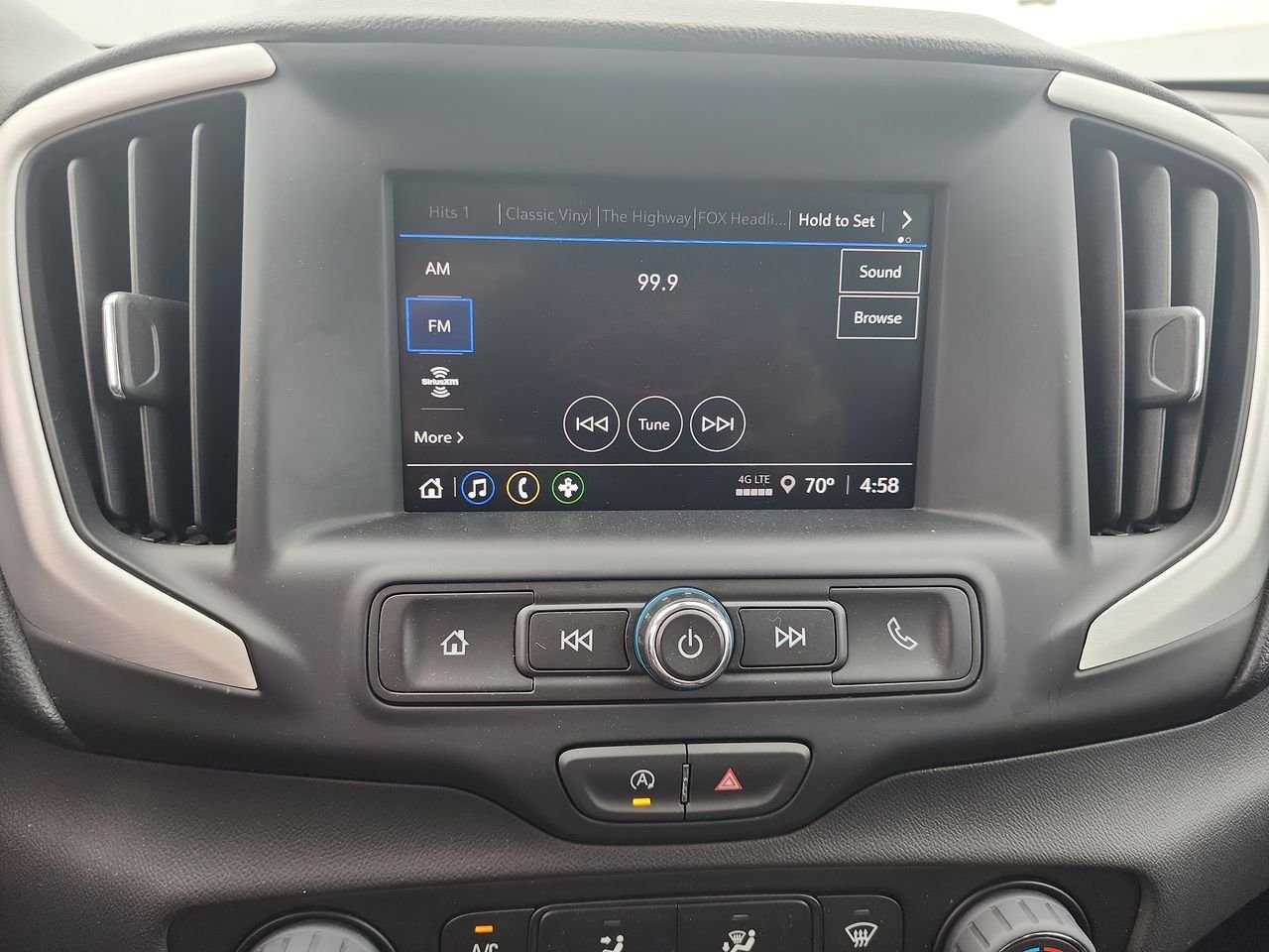 Used 2024 Sterling Metallic GMC SLE image 15