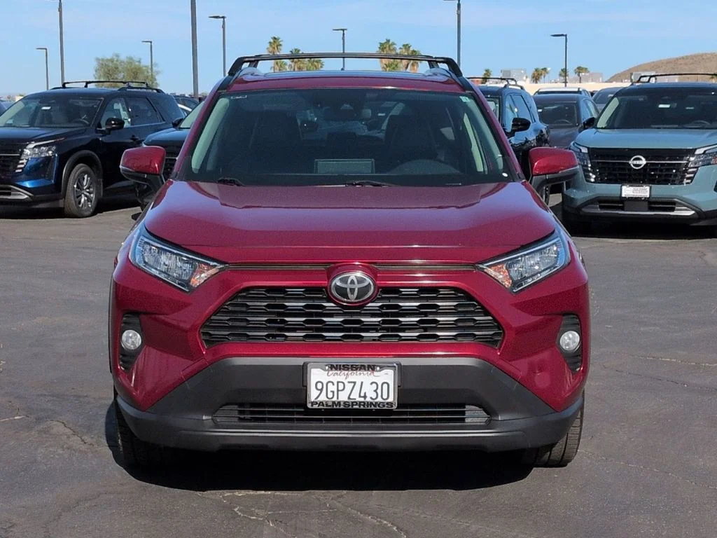 Used 2021 Red Toyota XLE Premium image 7