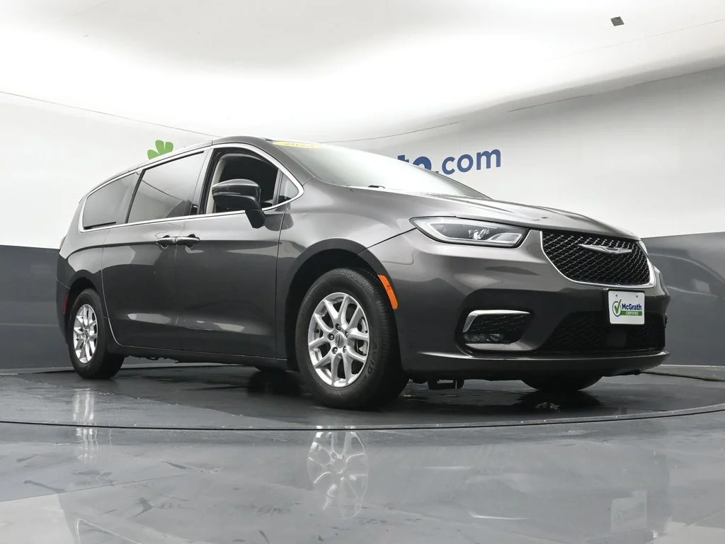 Certified Used 2023 Gray Chrysler Touring L image 34