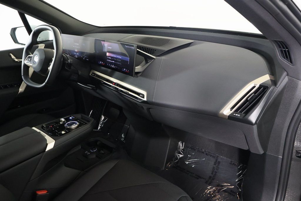 Certified Used 2025 Alpine White BMW xDrive50 image 9