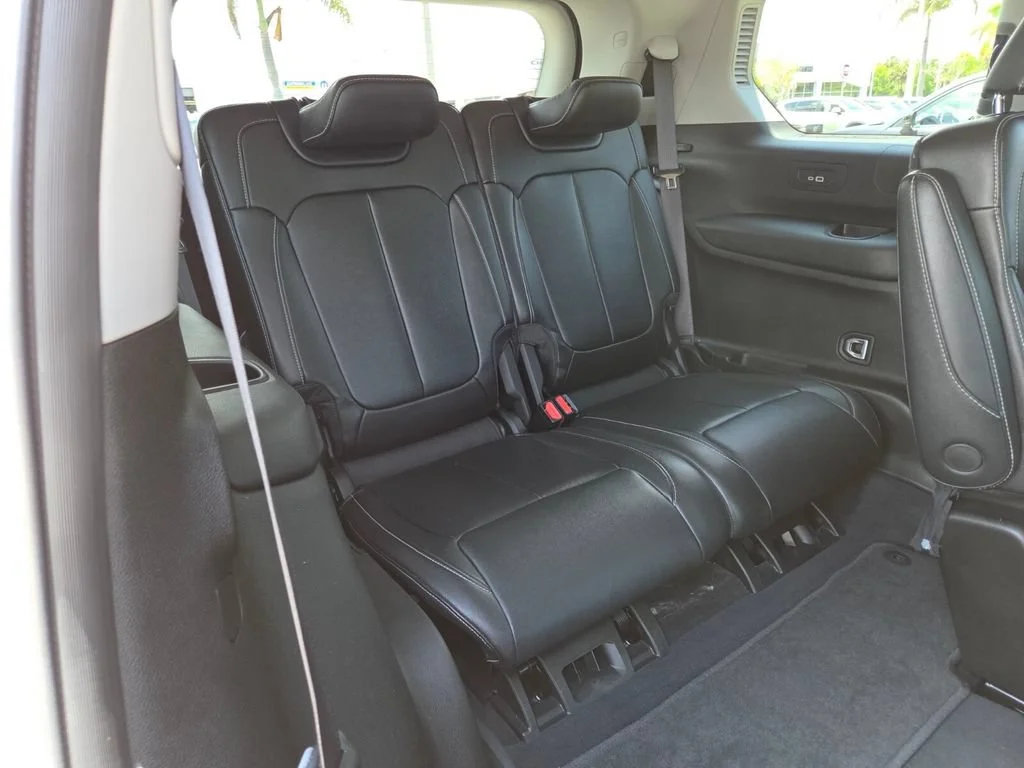 Certified Used 2023 Silver Zynith Jeep Limited image 20