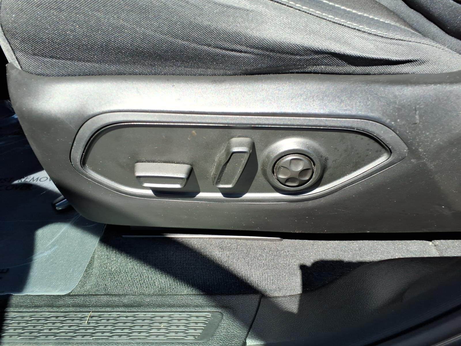 Used 2024 Baltic Gray Metallic Clearcoat Jeep Laredo image 8