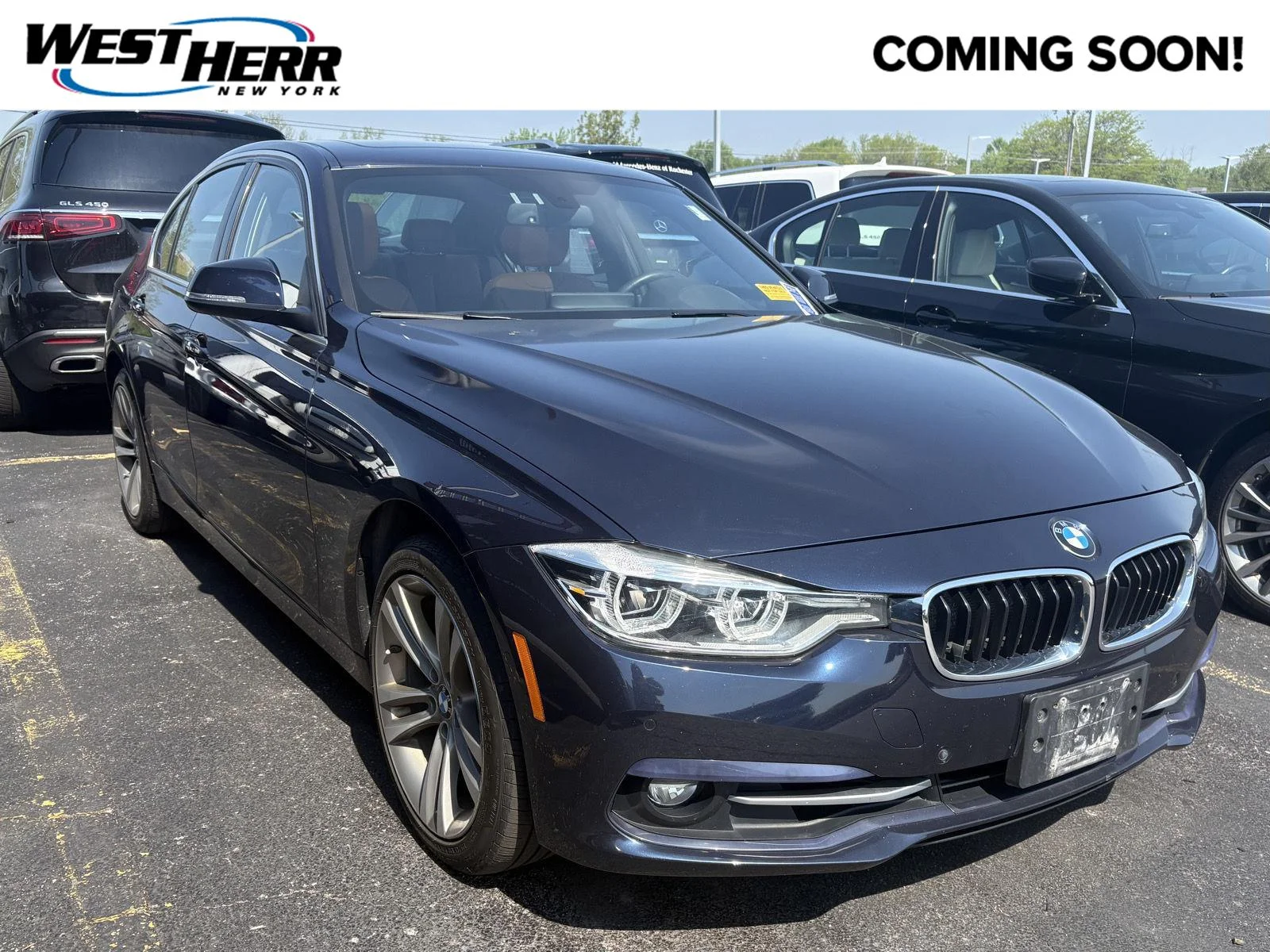 2017 BMW 3 Series 330i xDrive Sedan's photo