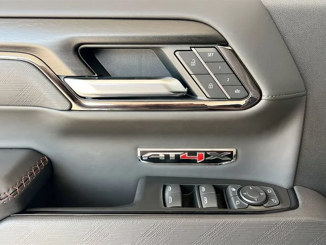 2026 GMC Sierra 1500 AT4X - Photo 13