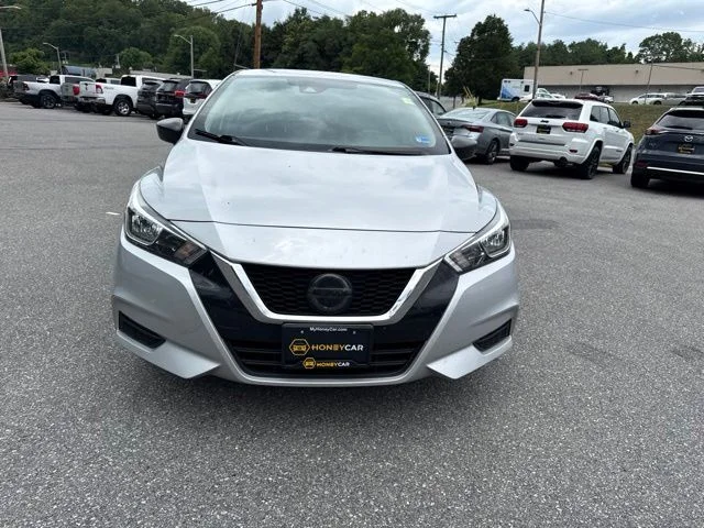 Certified Used 2020 Silver Nissan 1.6 S image 2