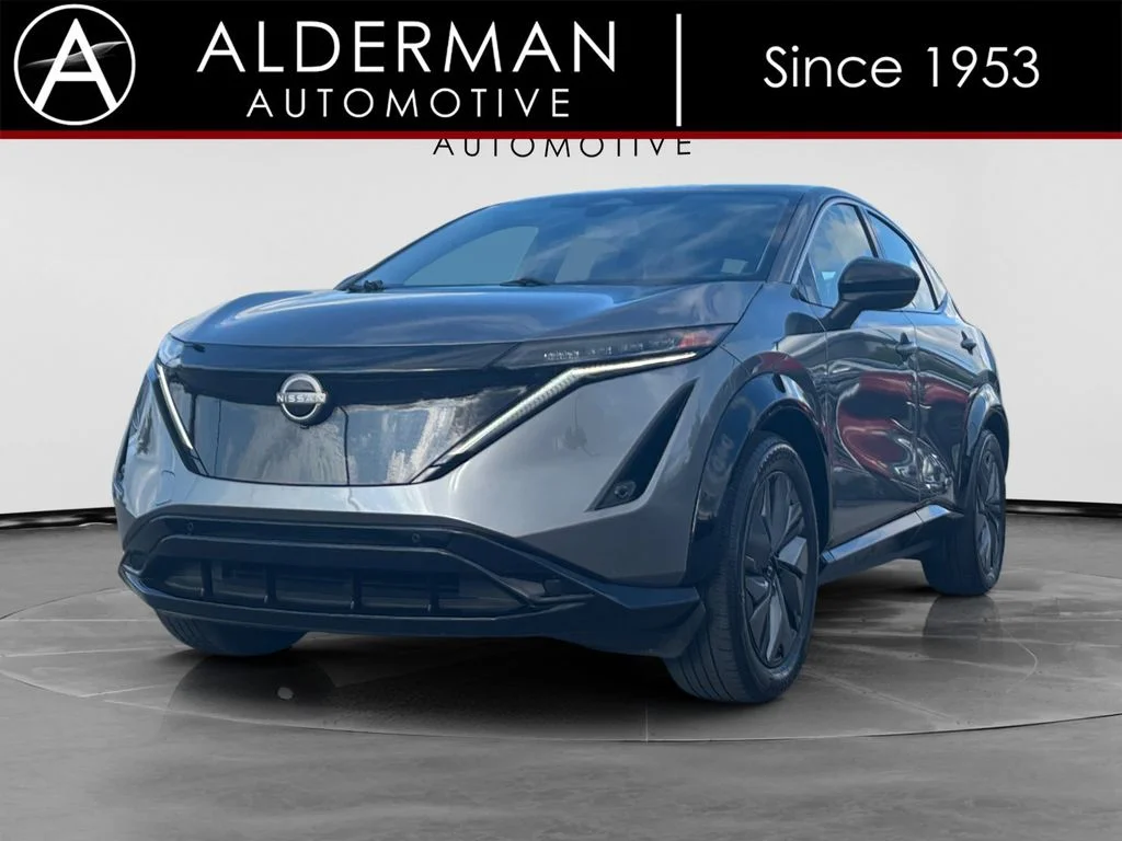 Used 2023 Gray Nissan ENGAGE image 1