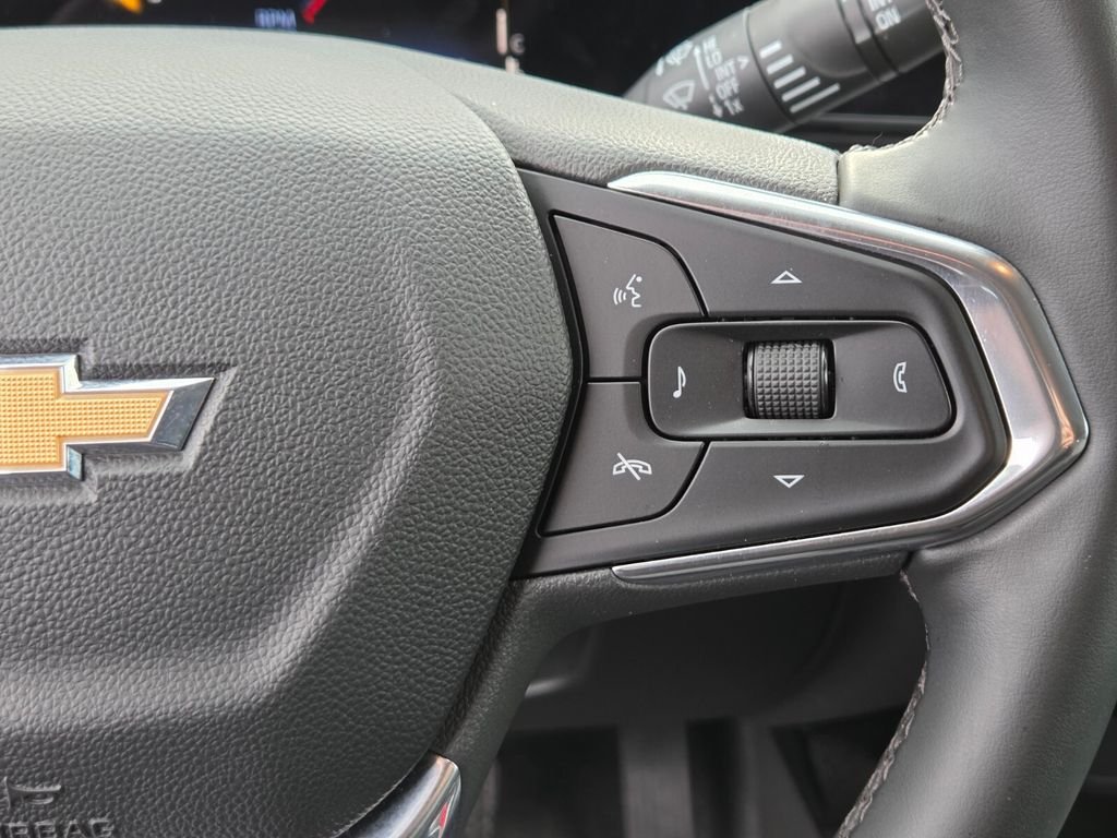 Used 2025 Blue Chevrolet LT image 26