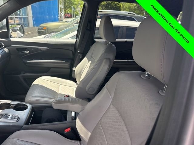 Certified Used 2019 Obsidian Blue Pearl Honda EX-L image 14
