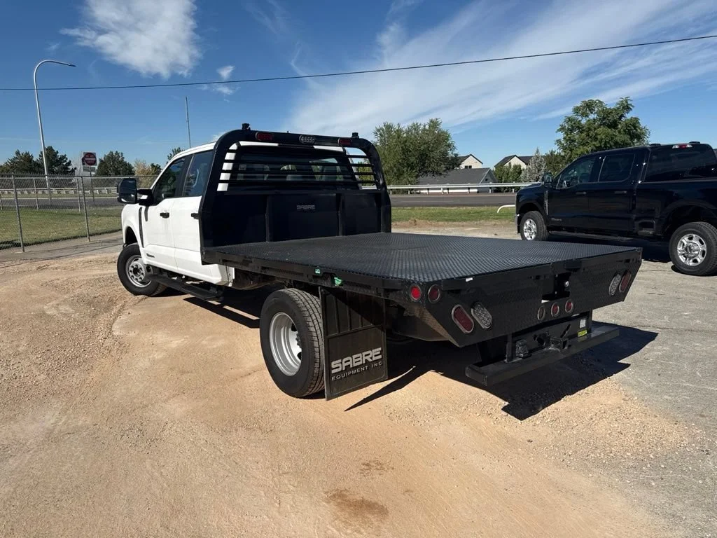 2025 Ford F-350 Super Duty Chassis Cab XL - Photo 11