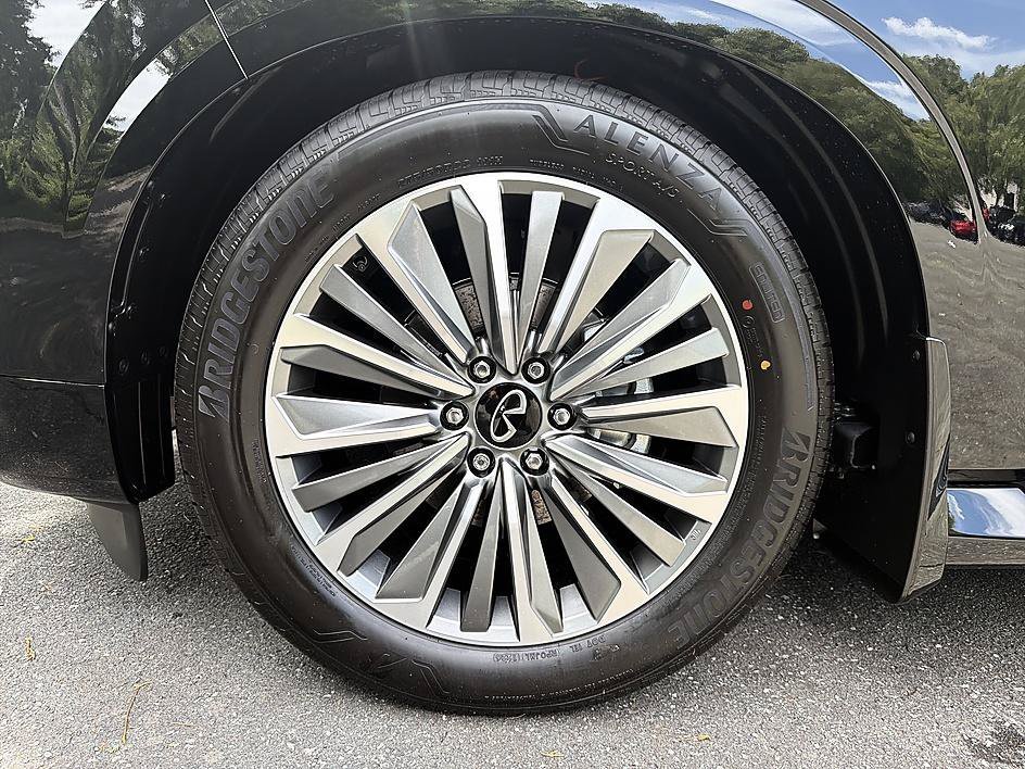New 2027 BLACK OBSIDIAN INFINITI LUXE image 8