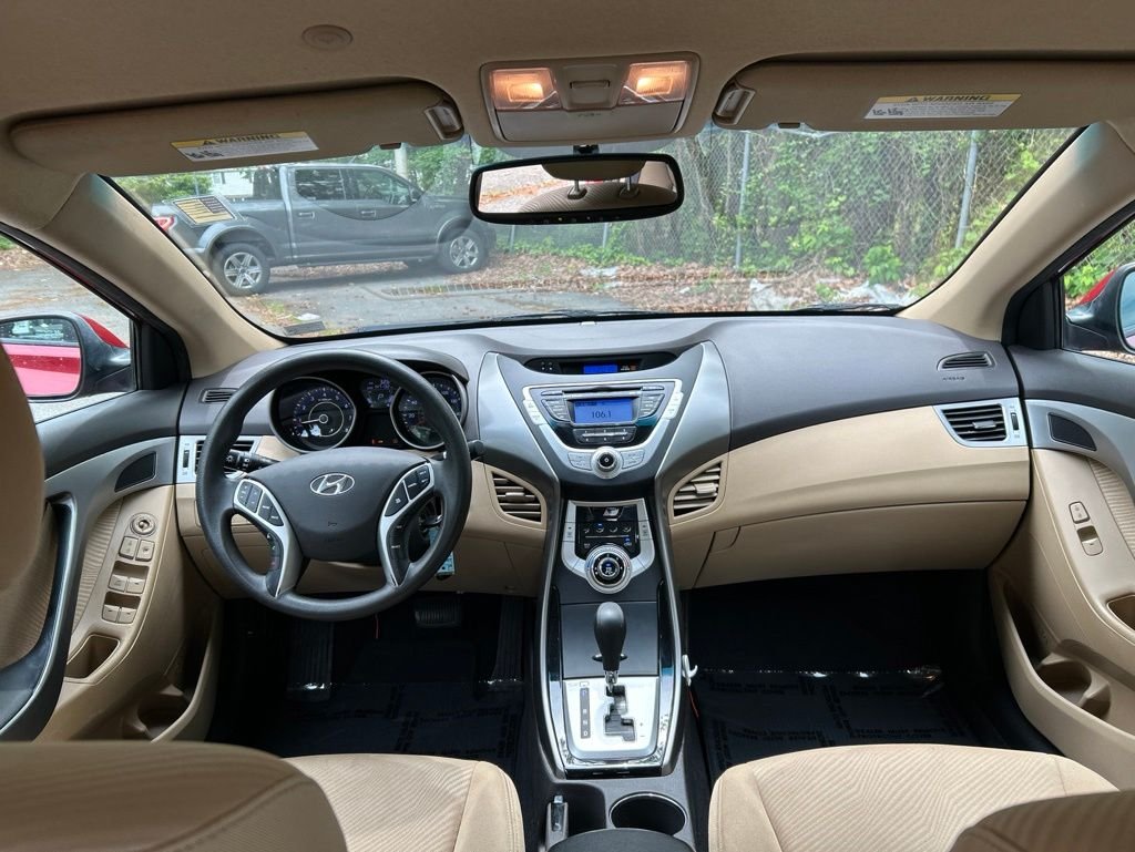 Used 2012 Red Hyundai GLS image 24