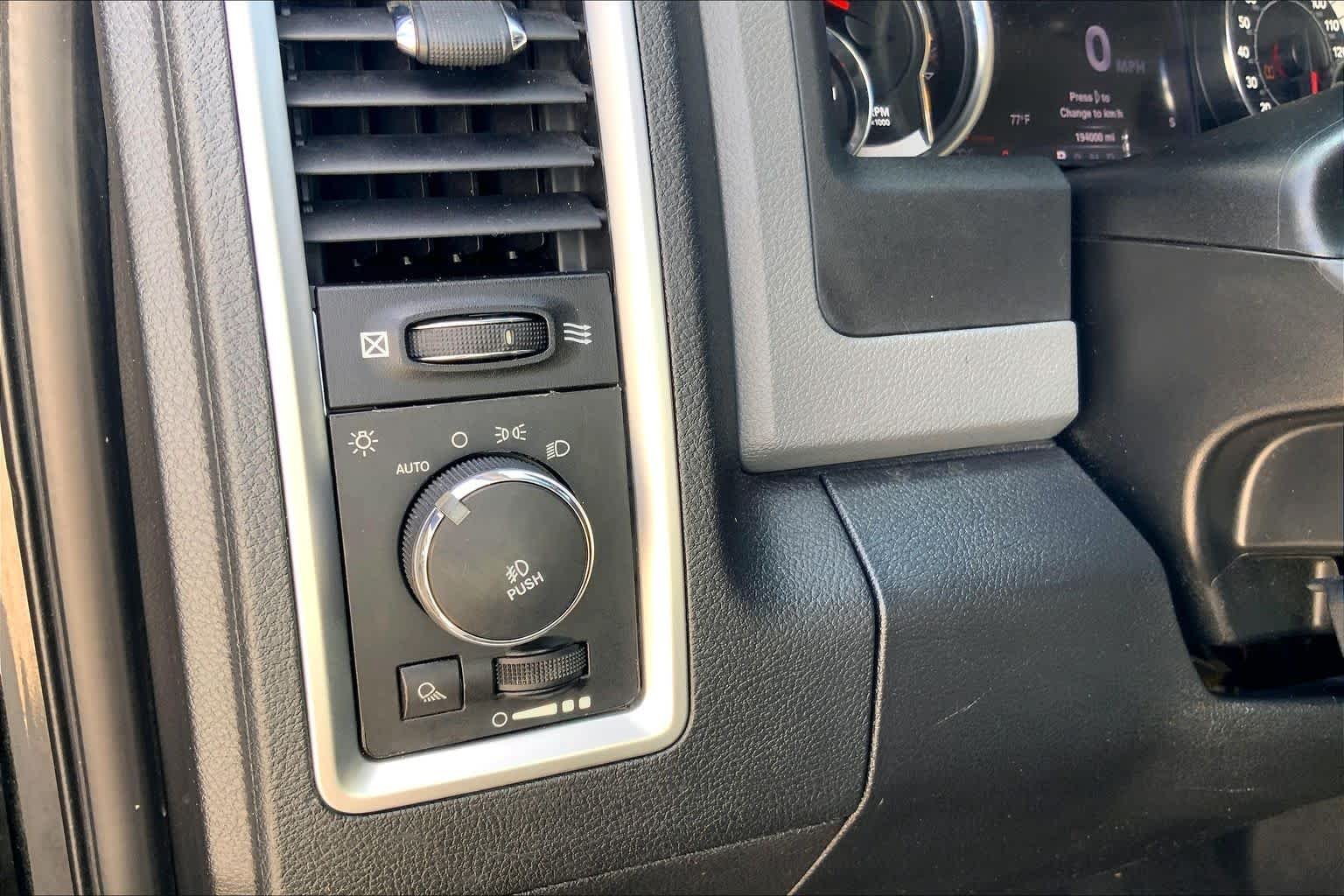 Used 2013 Black Ram Big Horn image 33