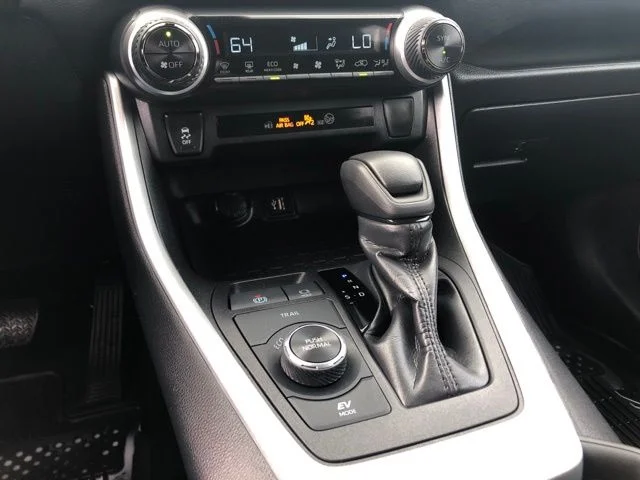 Used 2024 Silver Sky Metallic Toyota LE image 33