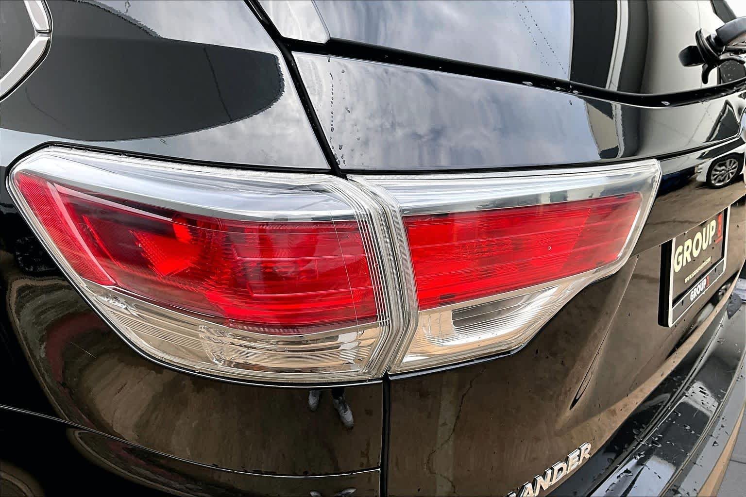 Used 2015 Attitude Black Metallic Toyota LE Plus image 26
