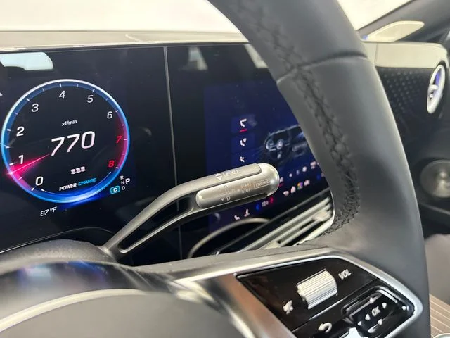 New 2027 Green Mercedes-Benz  image 28