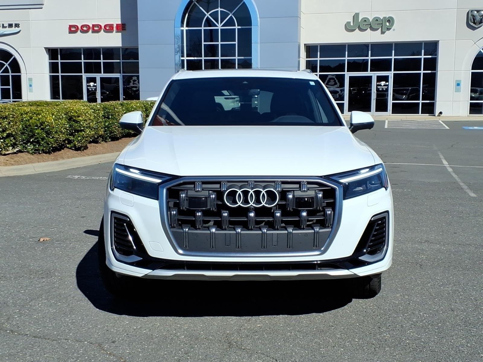 Used 2025 Carrara White AUDI  image 7