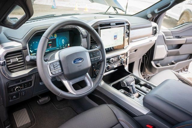 2025 Ford F-150 Lariat - Photo 17