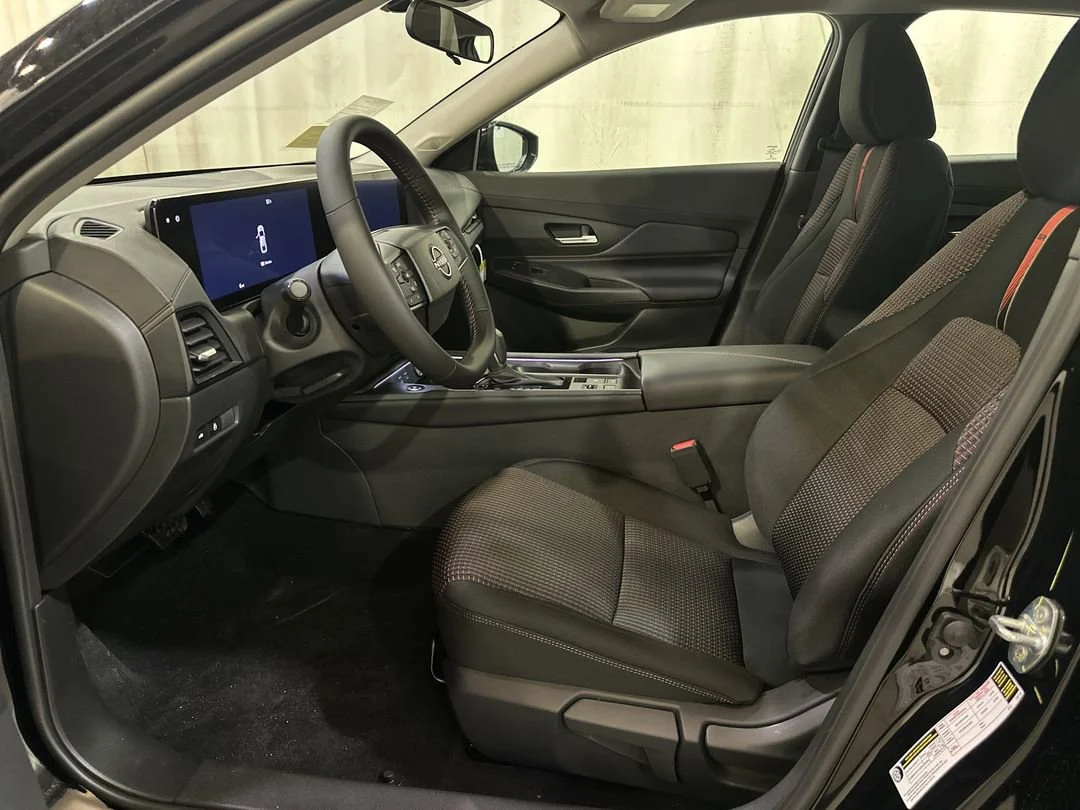 2026 Nissan Sentra SR - Photo 13