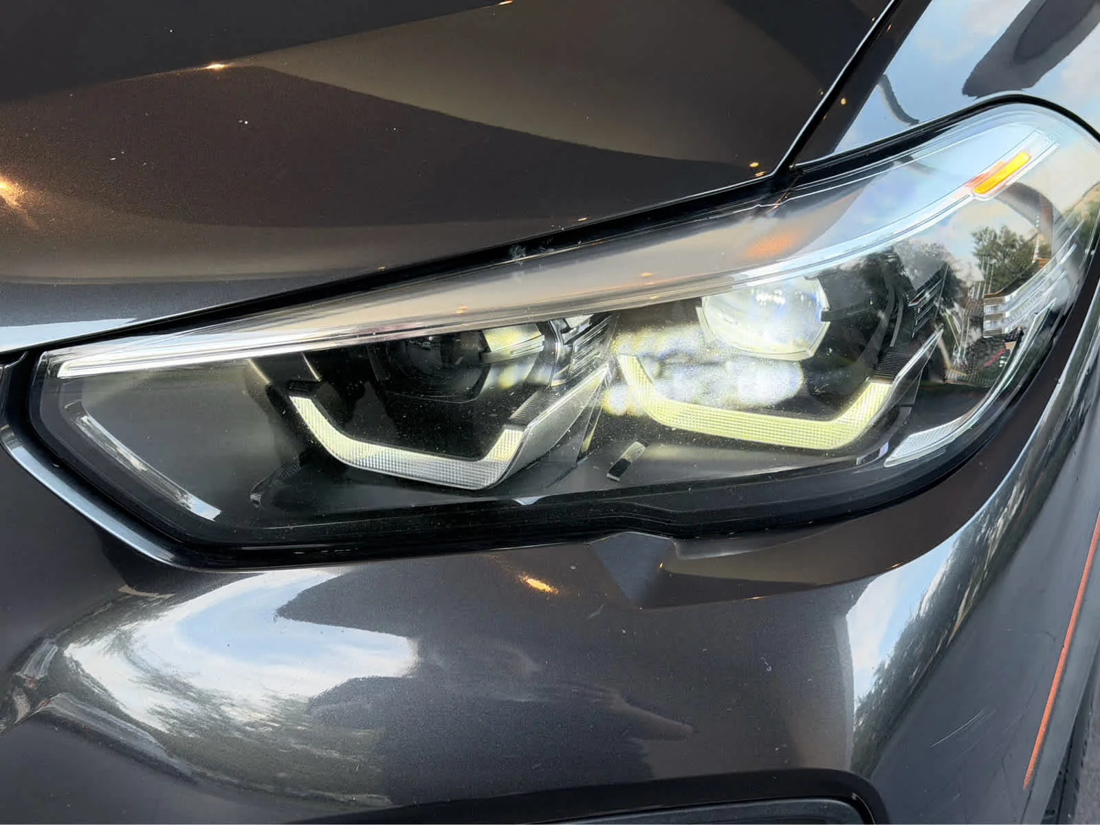 Used 2022  BMW sDrive40i image 8