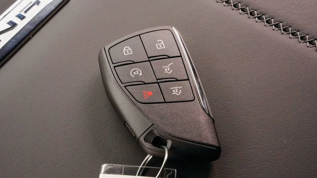 2026 GMC Yukon XL Denali - Photo 24
