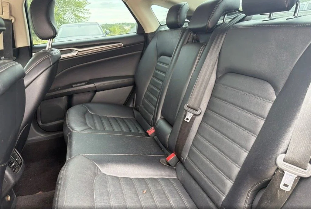 Used 2017 Silver Ford SE image 10