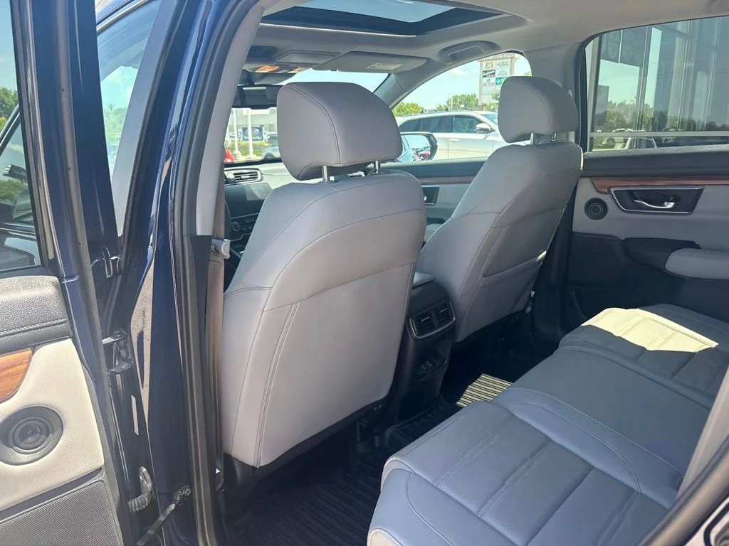 Used 2017 Blue Honda Touring FWD image 38