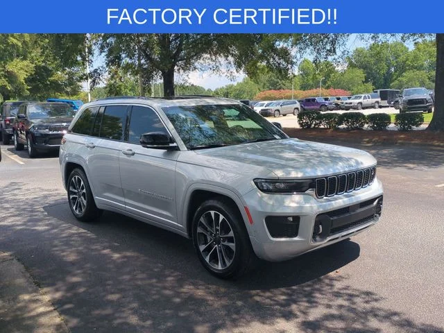 Used 2025 Silver Jeep Overland image 7