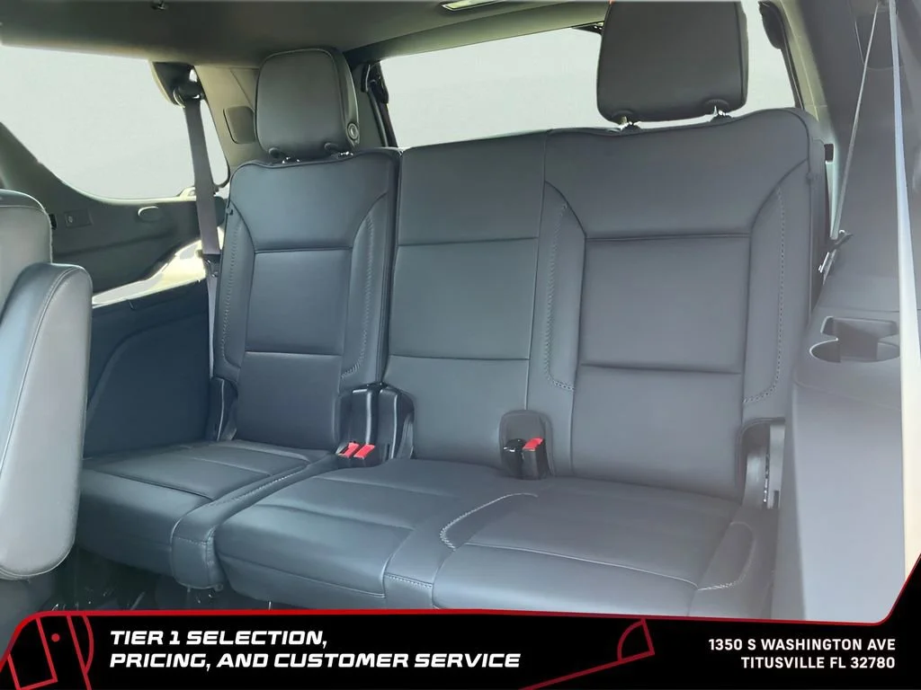 Used 2025 Summit White GMC Denali image 29