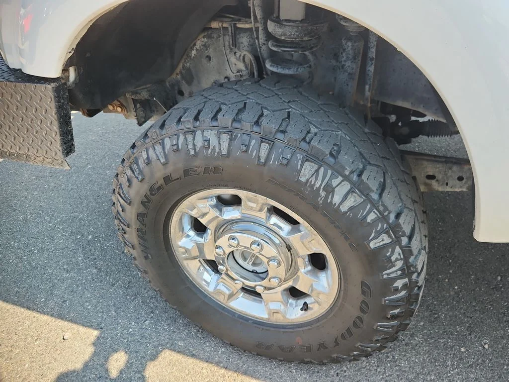 Used 2016 White Ford XLT image 17