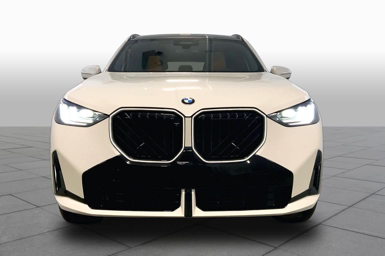 New 2026 Alpine White BMW 30 xDrive image 3