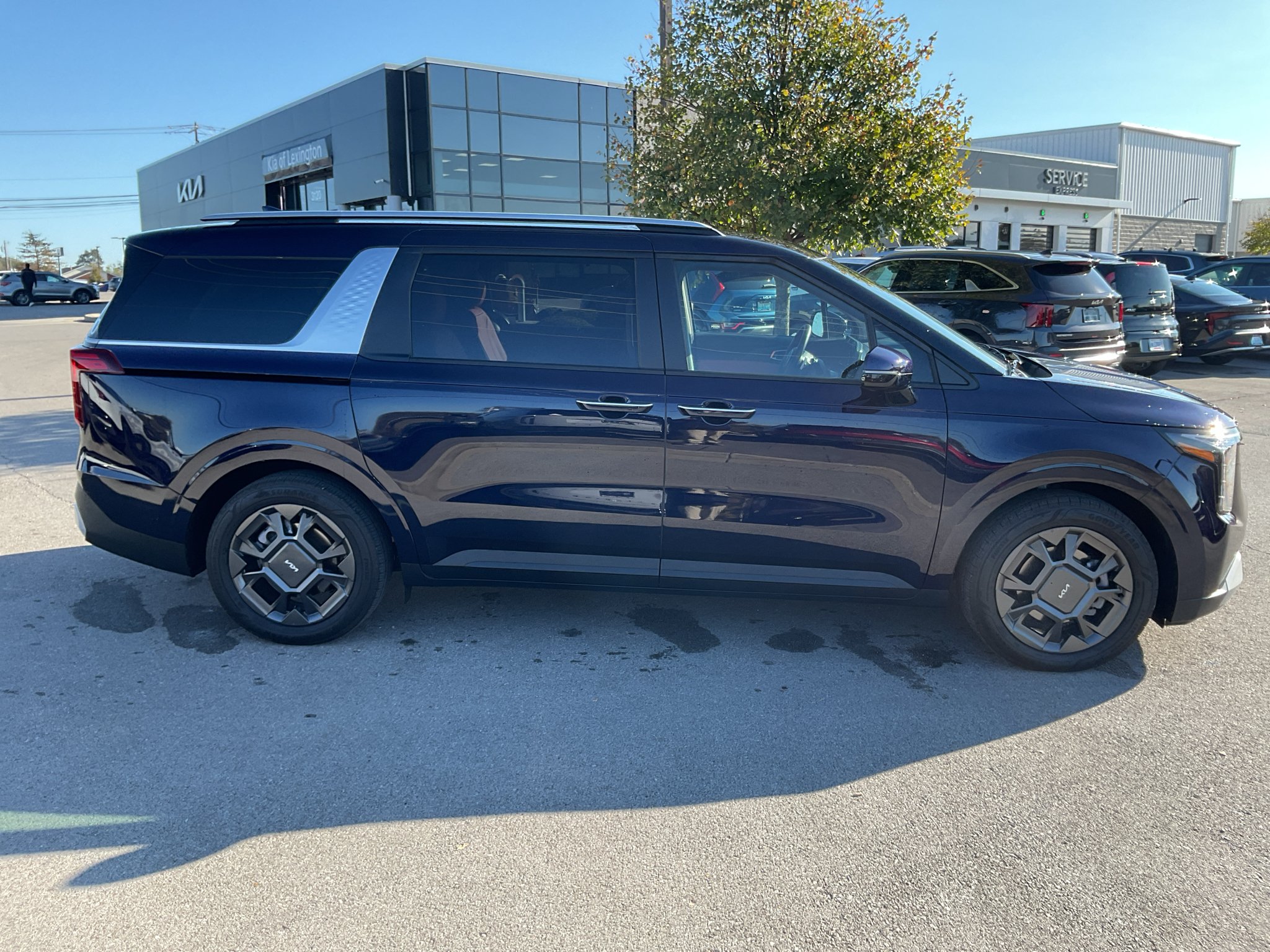 Used 2026 Deep Chroma Blue Kia EX image 10